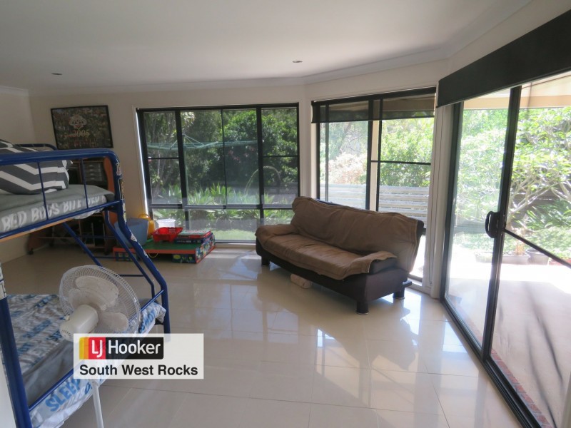 26 Rafferty Crescent, South West Rocks NSW 2431