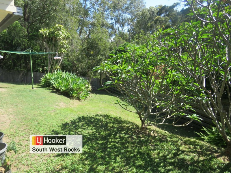 26 Rafferty Crescent, South West Rocks NSW 2431