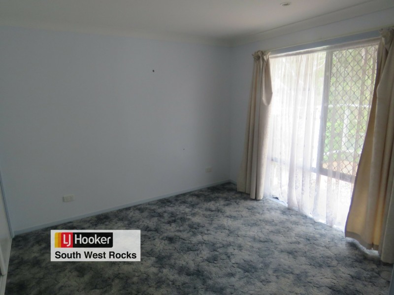 24 Peter Mark Circuit, South West Rocks NSW 2431