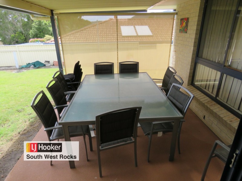 32 Peter Mark Circuit, South West Rocks NSW 2431