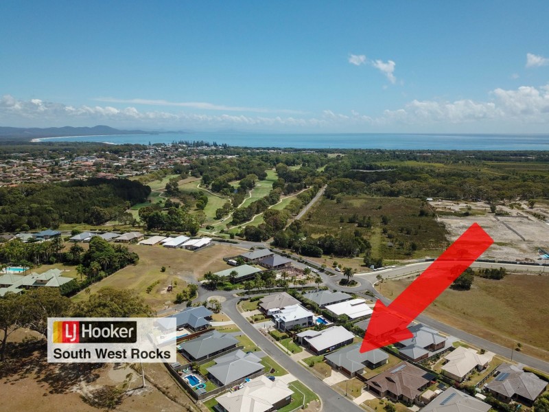 8 Rosedale Avenue, South West Rocks NSW 2431