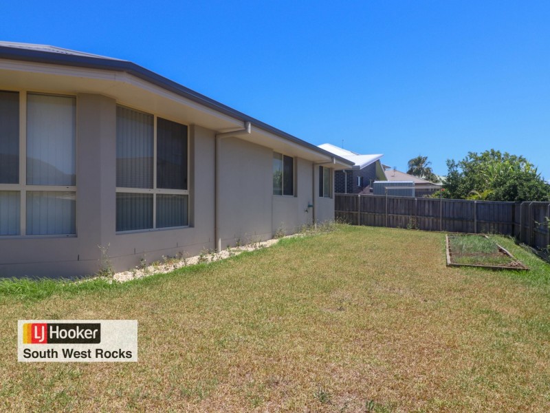 8 Rosedale Avenue, South West Rocks NSW 2431