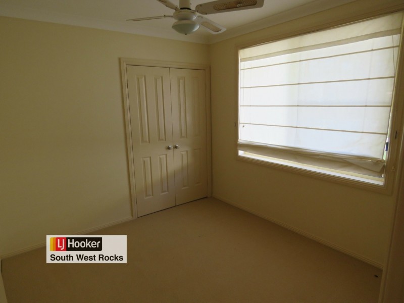 28 Currawong Cr, South West Rocks NSW 2431
