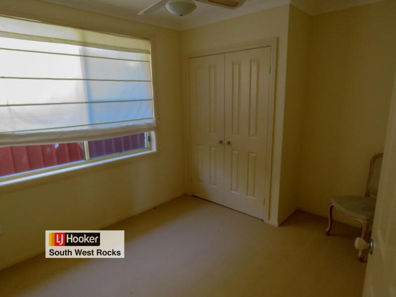 28 Currawong Cr, South West Rocks NSW 2431