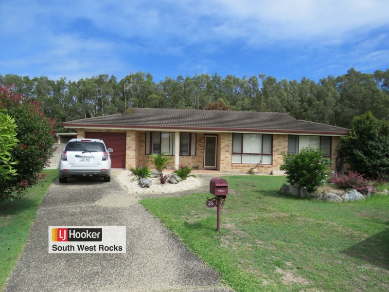 26 Delmer Close, South West Rocks NSW 2431