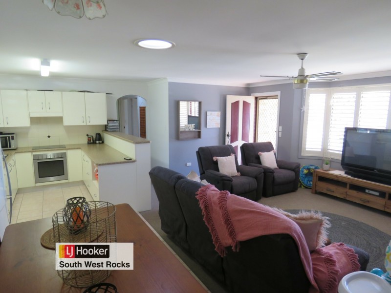 26 Delmer Close, South West Rocks NSW 2431