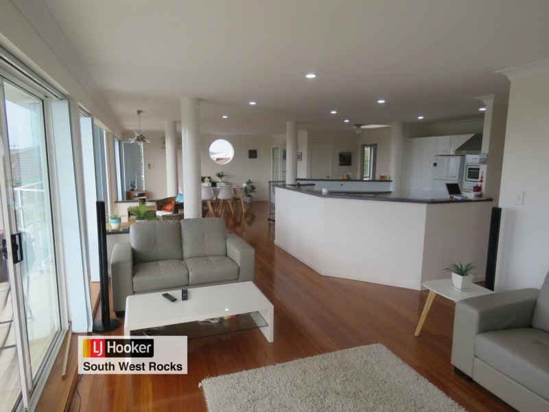 1 Government Road, South West Rocks NSW 2431