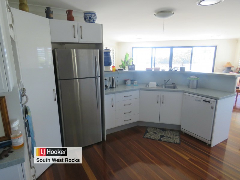 2 Salmon Circuit, South West Rocks NSW 2431