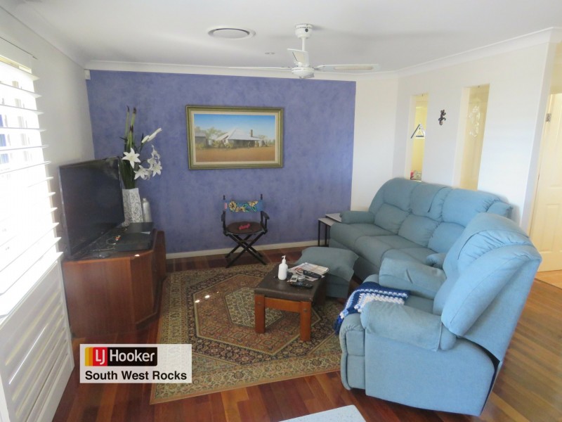 2 Salmon Circuit, South West Rocks NSW 2431