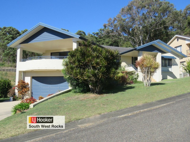 2 Salmon Circuit, South West Rocks NSW 2431