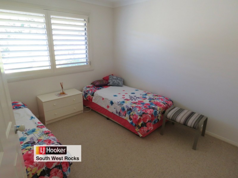 2 Salmon Circuit, South West Rocks NSW 2431