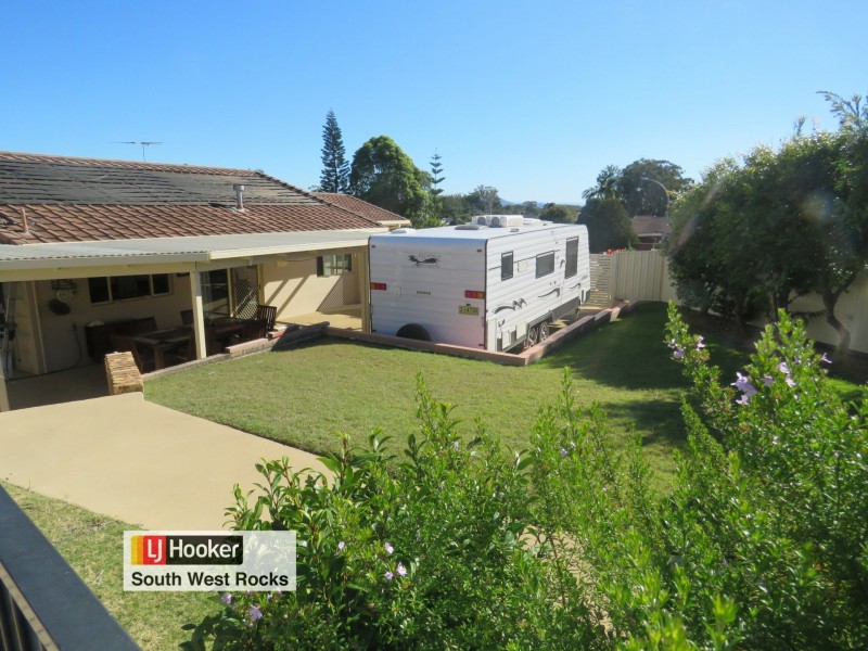 10 Palm Court, South West Rocks NSW 2431