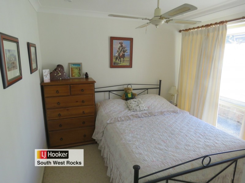 10 Palm Court, South West Rocks NSW 2431