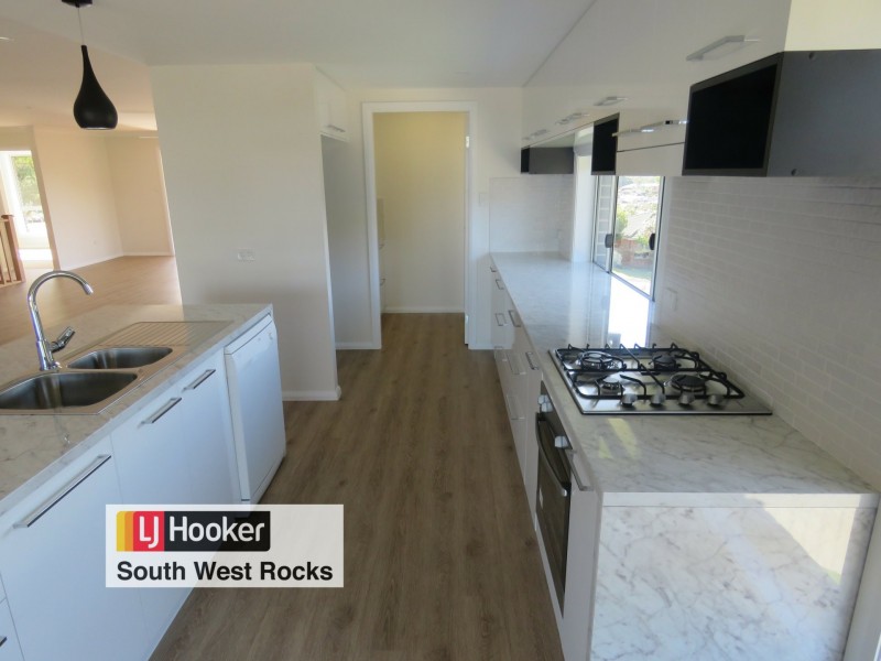 2 Mertens Place, South West Rocks NSW 2431