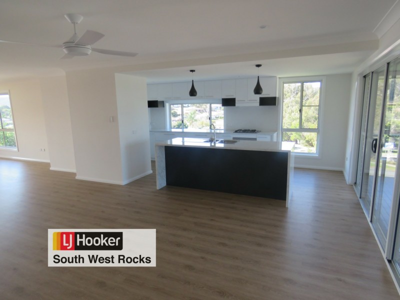 2 Mertens Place, South West Rocks NSW 2431
