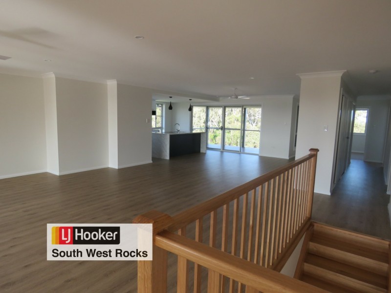 2 Mertens Place, South West Rocks NSW 2431