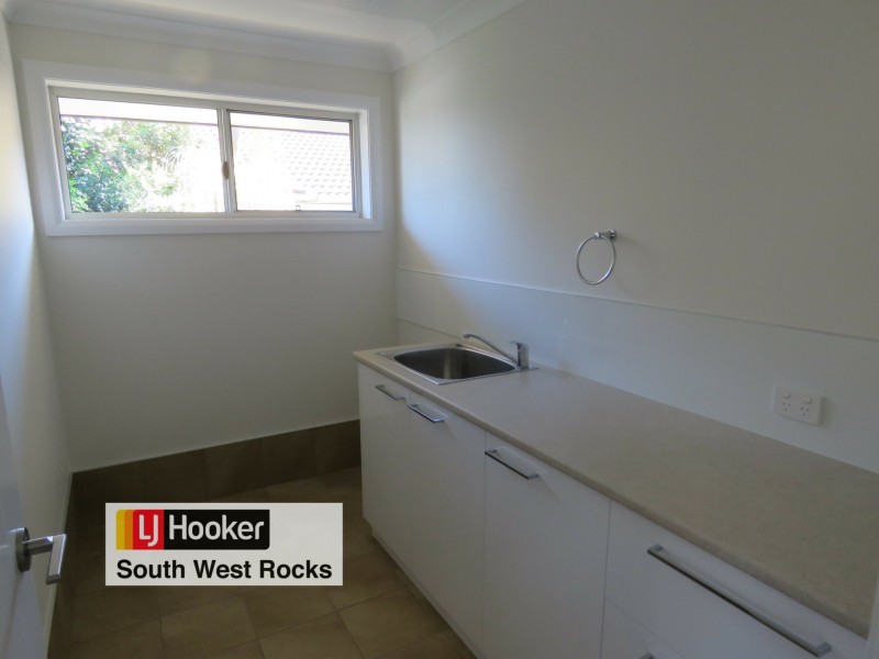 2 Mertens Place, South West Rocks NSW 2431
