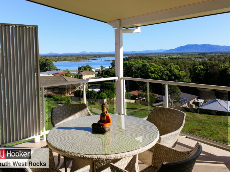 5 Salmon Circuit, South West Rocks NSW 2431