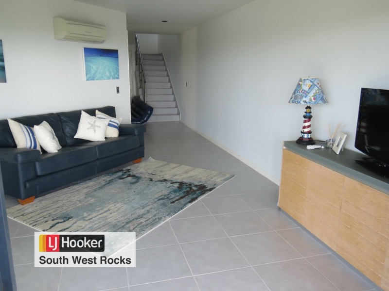 5 Salmon Circuit, South West Rocks NSW 2431