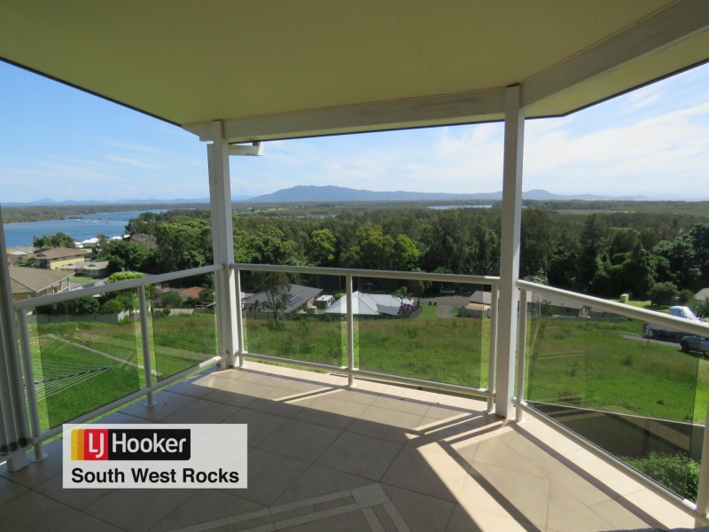 5 Salmon Circuit, South West Rocks NSW 2431
