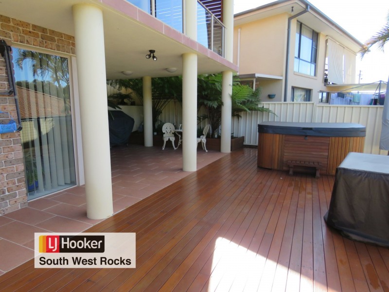 2/15 Peter Mark Circuit, South West Rocks NSW 2431