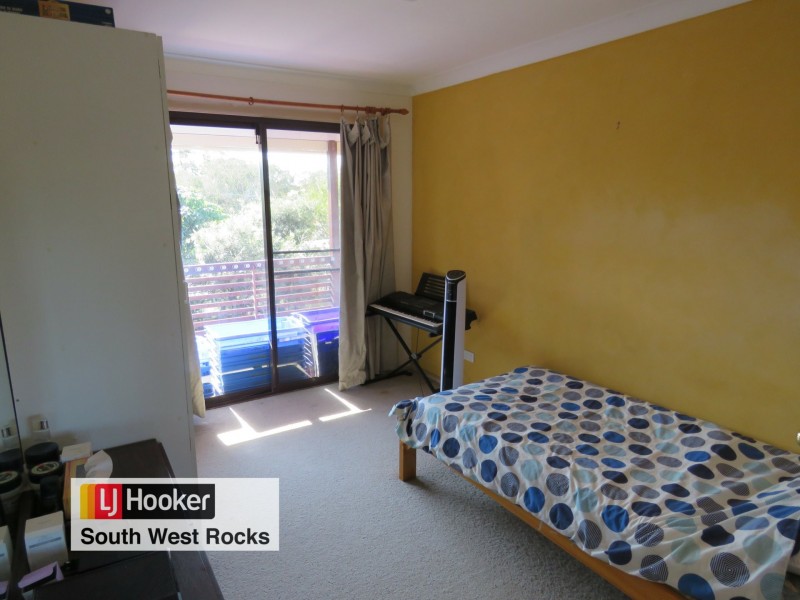 22 Emanuel Crescent, South West Rocks NSW 2431
