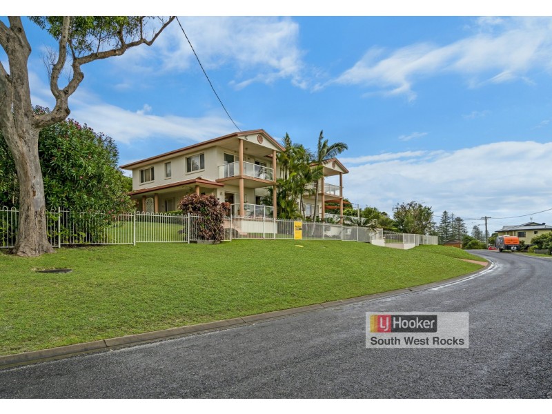 3-5 Sturt Street, South West Rocks NSW 2431