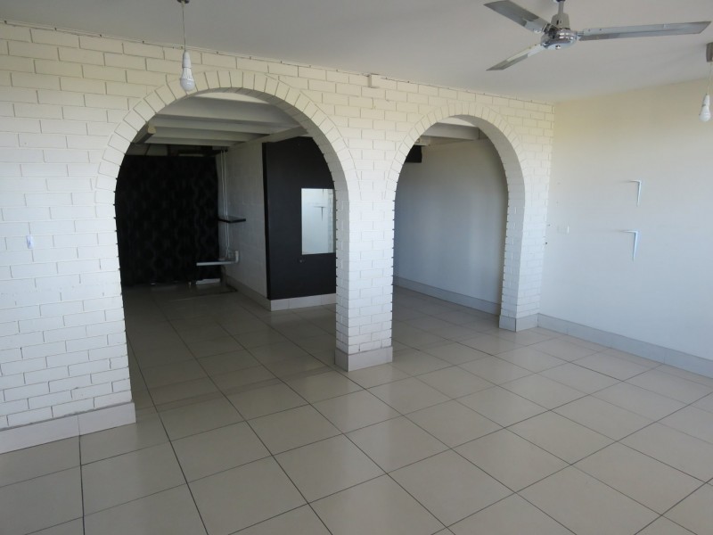 Shop 2/68-72 Barnard Street, Gladstone NSW 2440