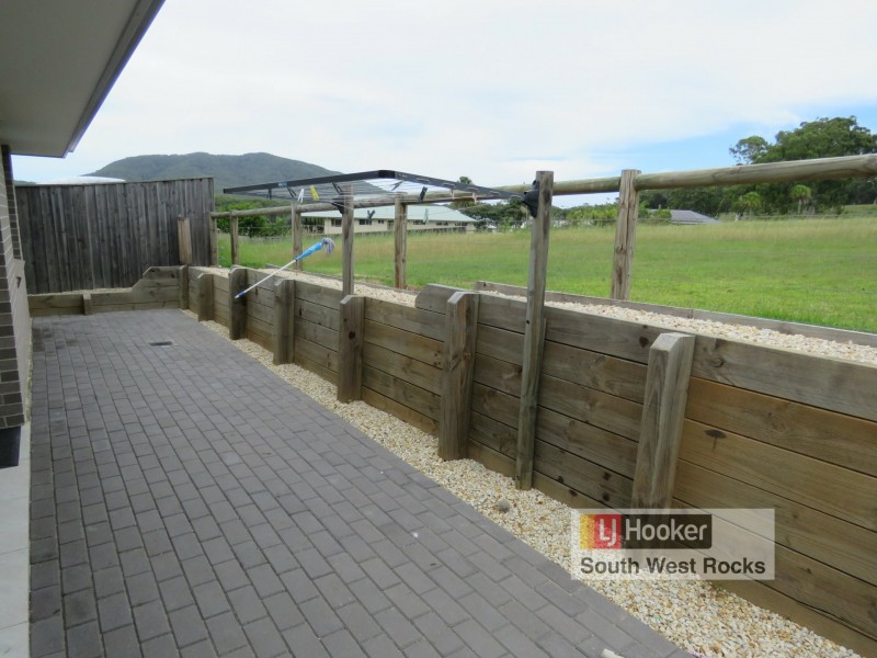 47 Belle OConnor Street, South West Rocks NSW 2431