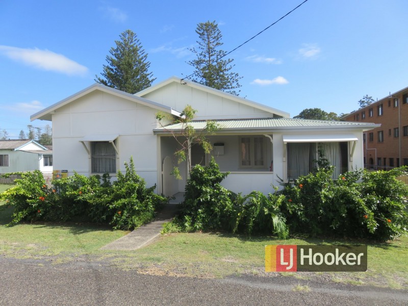 2 Bayview Street, South West Rocks NSW 2431