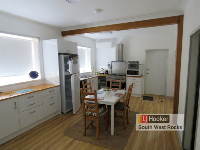 60 Phillip Drive, South West Rocks NSW 2431