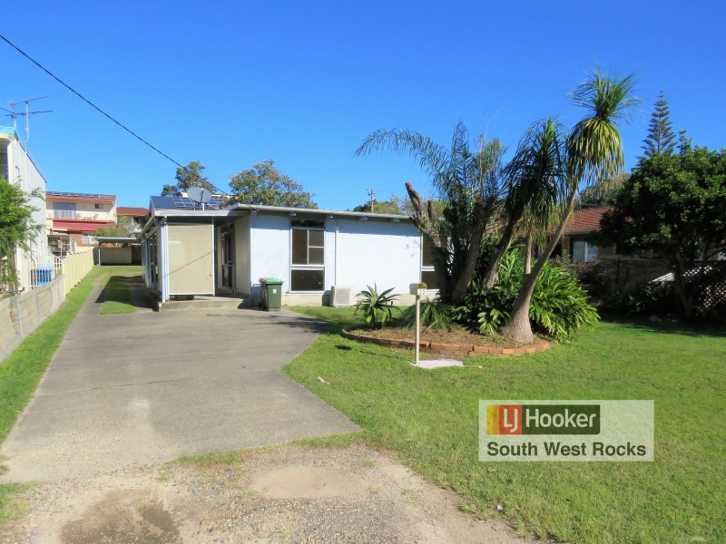 23 Phillip Drive, South West Rocks NSW 2431