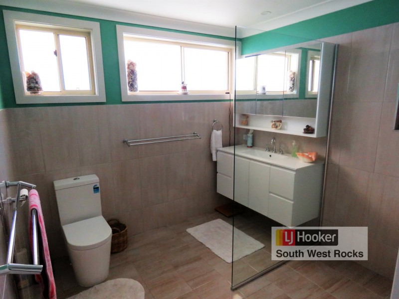 3 Lindsay  Noonan Drive, South West Rocks NSW 2431