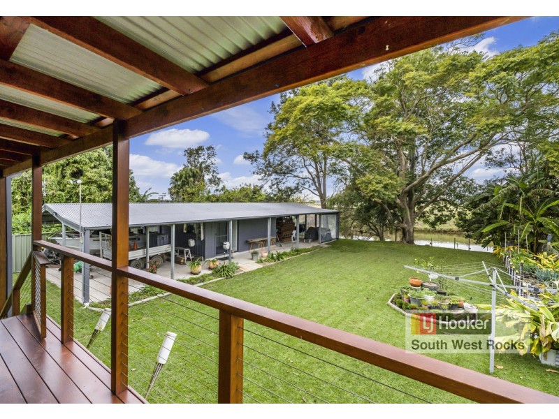 9 Hat Head Road, Kinchela NSW 2440