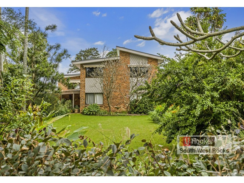 9 Hat Head Road, Kinchela NSW 2440