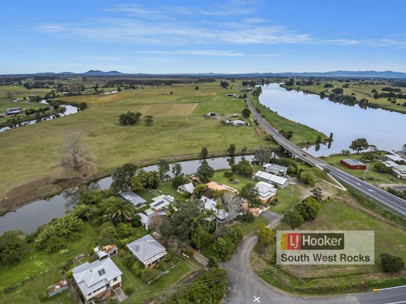 9 Hat Head Road, Kinchela NSW 2440