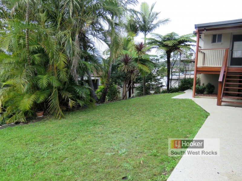 13 Lionel Hogan Street, South West Rocks NSW 2431