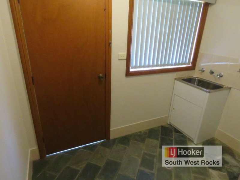 1 Les Gilligan Place, South West Rocks NSW 2431