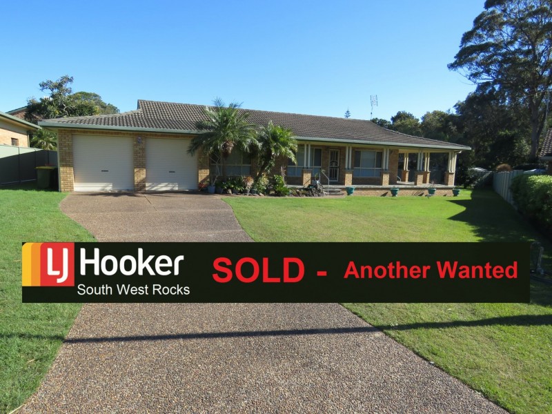 1 Les Gilligan Place, South West Rocks NSW 2431