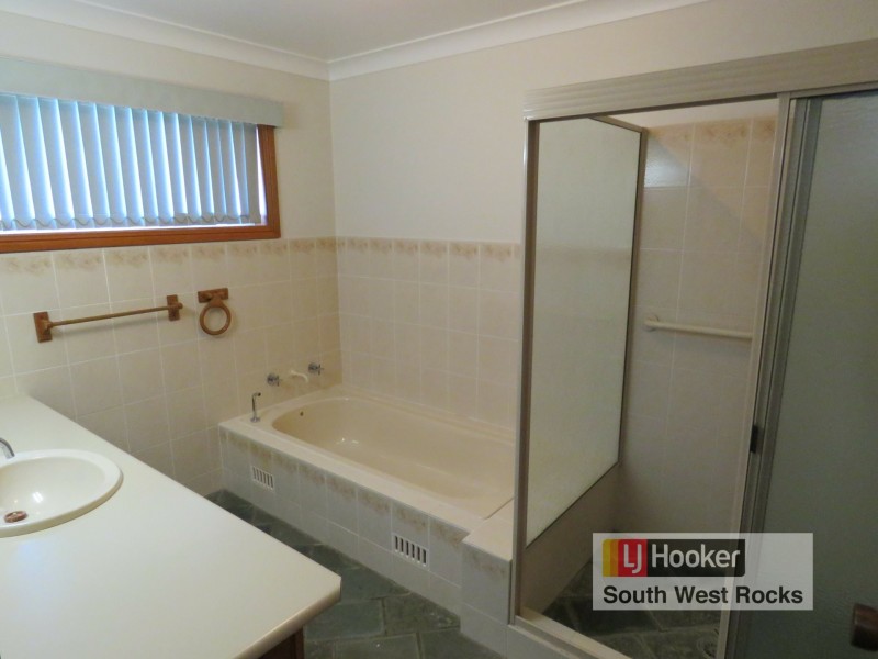 1 Les Gilligan Place, South West Rocks NSW 2431