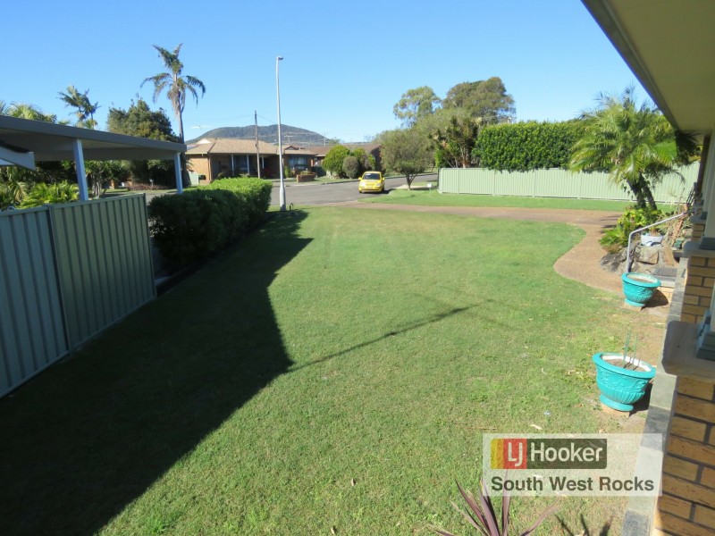 1 Les Gilligan Place, South West Rocks NSW 2431