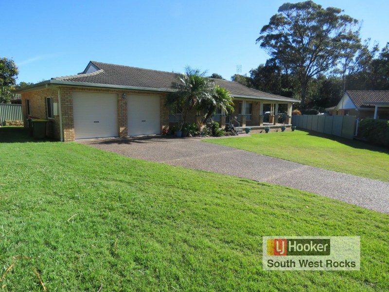 1 Les Gilligan Place, South West Rocks NSW 2431