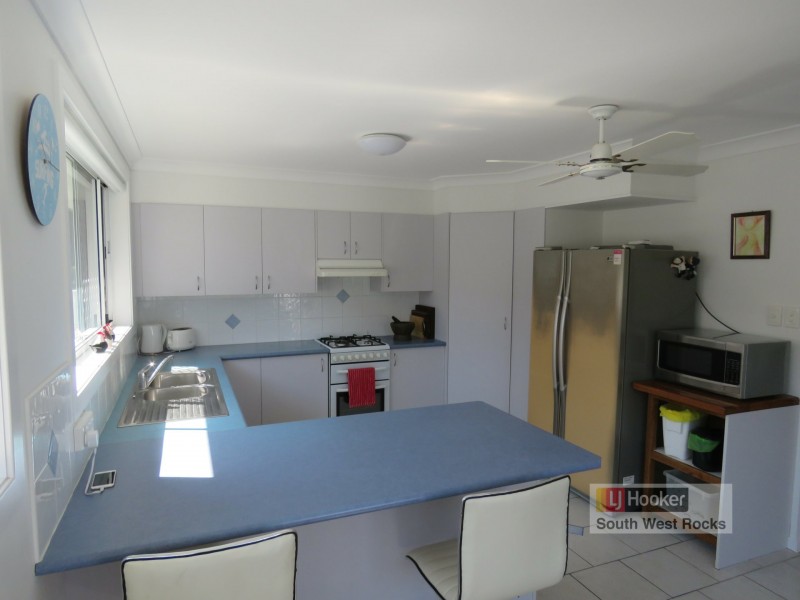 5 Tahlee Close, South West Rocks NSW 2431