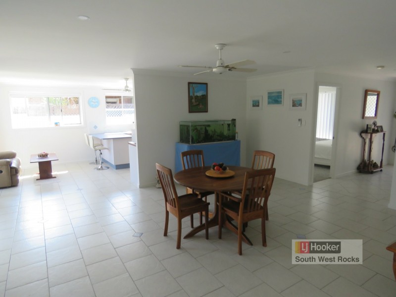 5 Tahlee Close, South West Rocks NSW 2431