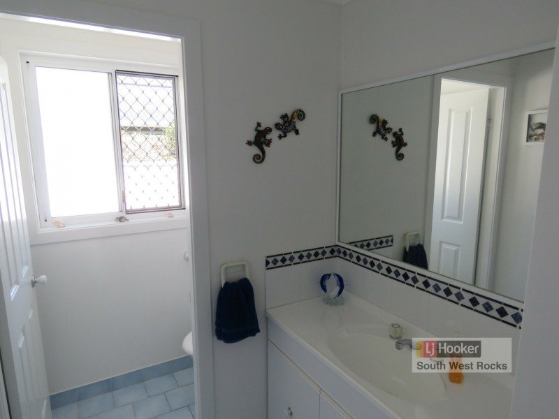 5 Tahlee Close, South West Rocks NSW 2431