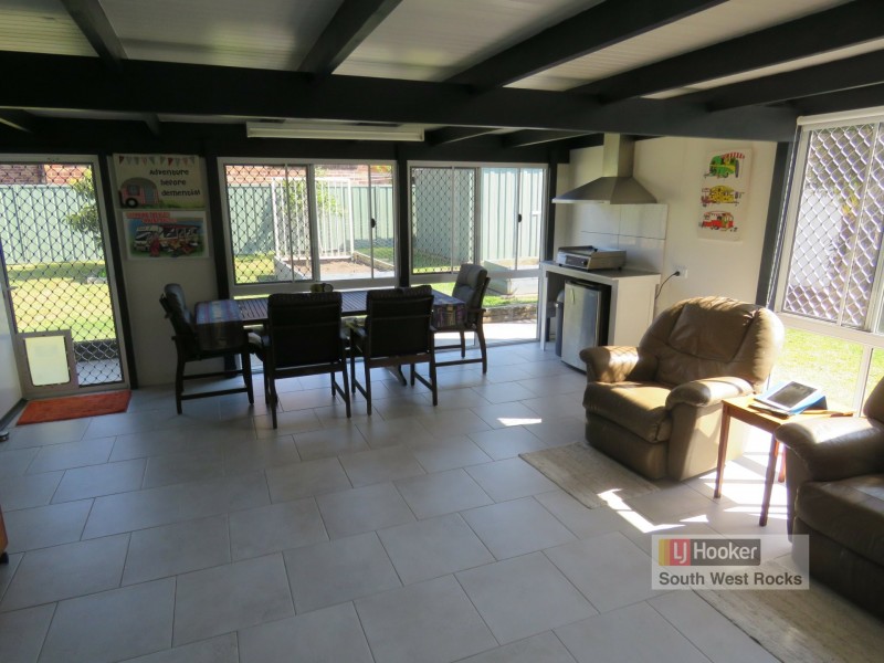 5 Tahlee Close, South West Rocks NSW 2431