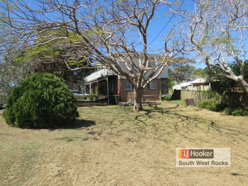5 Goolagong Crescent, South West Rocks NSW 2431