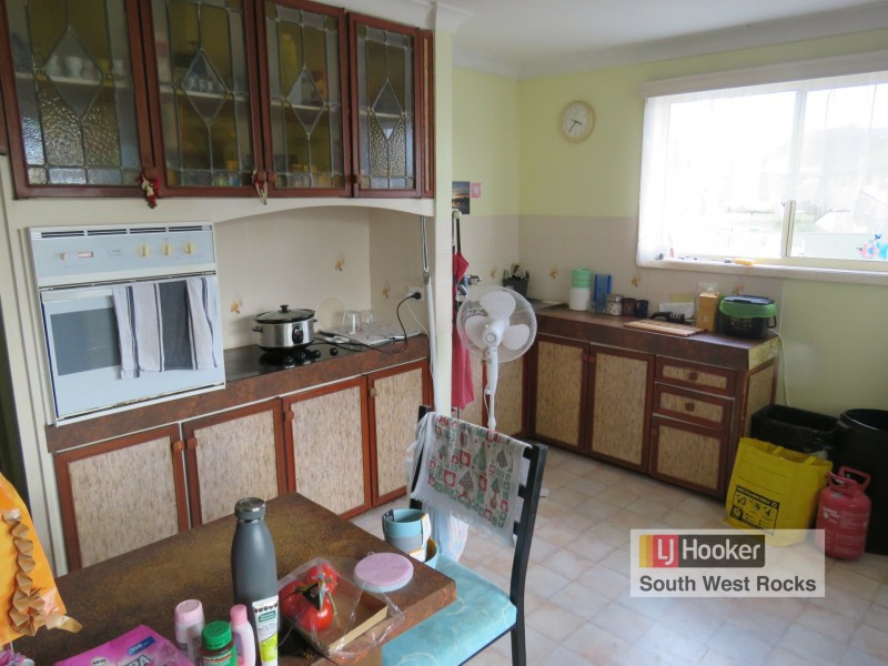 5 Goolagong Crescent, South West Rocks NSW 2431