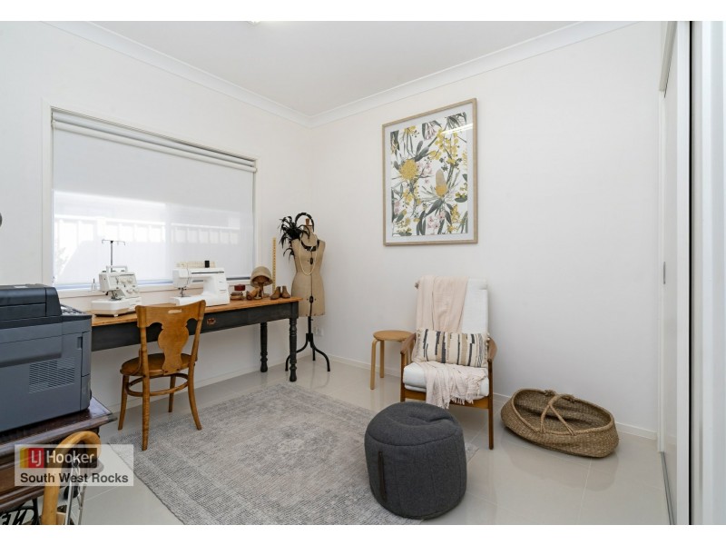 20 Waianbar Avenue, South West Rocks NSW 2431