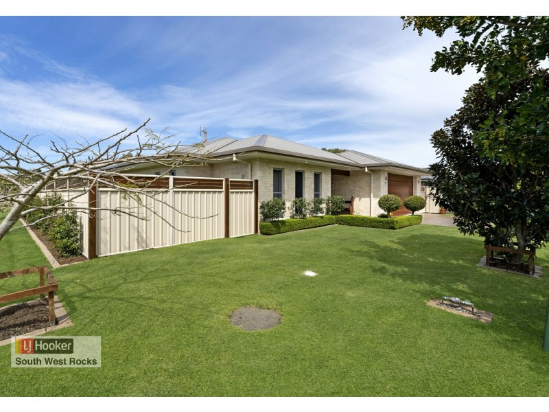 20 Waianbar Avenue, South West Rocks NSW 2431